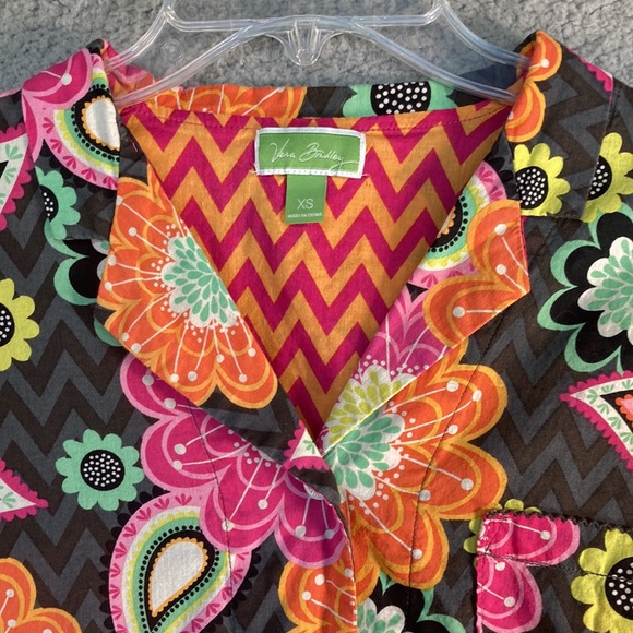 Vera Bradley Bright Floral Paisley Button Top Size XS 100% Cotton Long‎ Sleeve - Picture 2 of 12